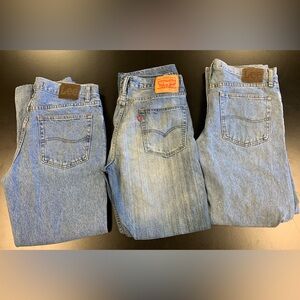 Bundle of 3 Men’s Jeans- Size 33” X 30” Lees & Levi’s